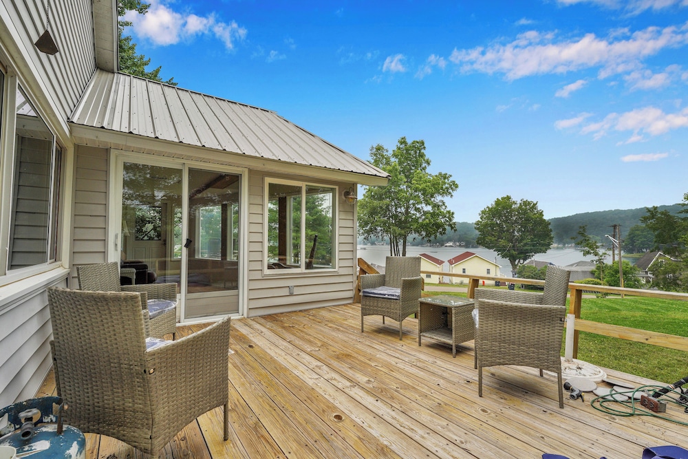 Private Dock & Lake Views: Home on Lime Lake