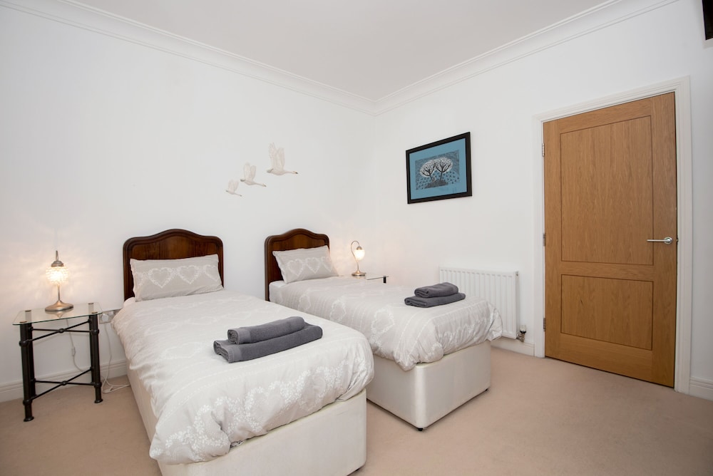Apartment 4 The Grove view 2