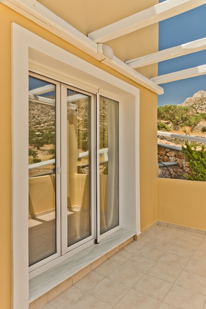 Elaia Villas