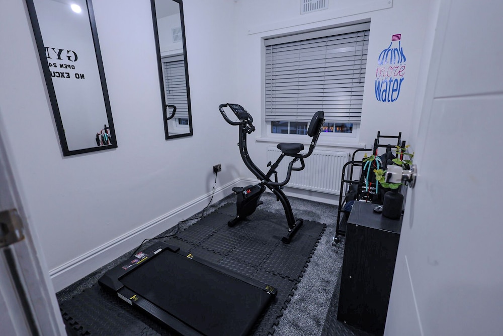 Sleeps17 Bliss 7-bedroom Luxury Escape Birmingham