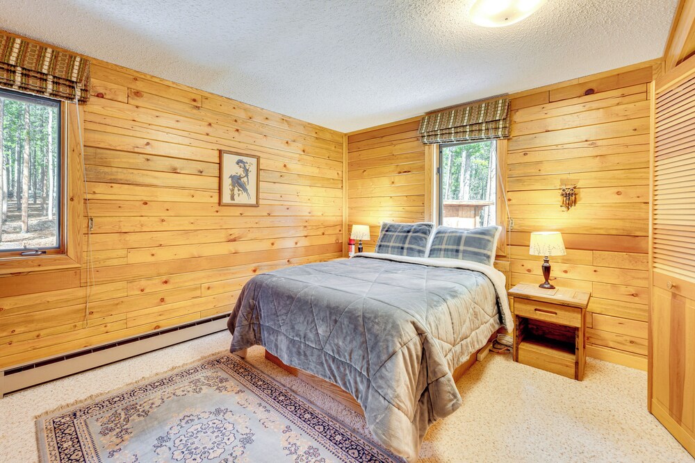 4 Mi to Rmnp: Allenspark Cabin w/ Wraparound Deck!