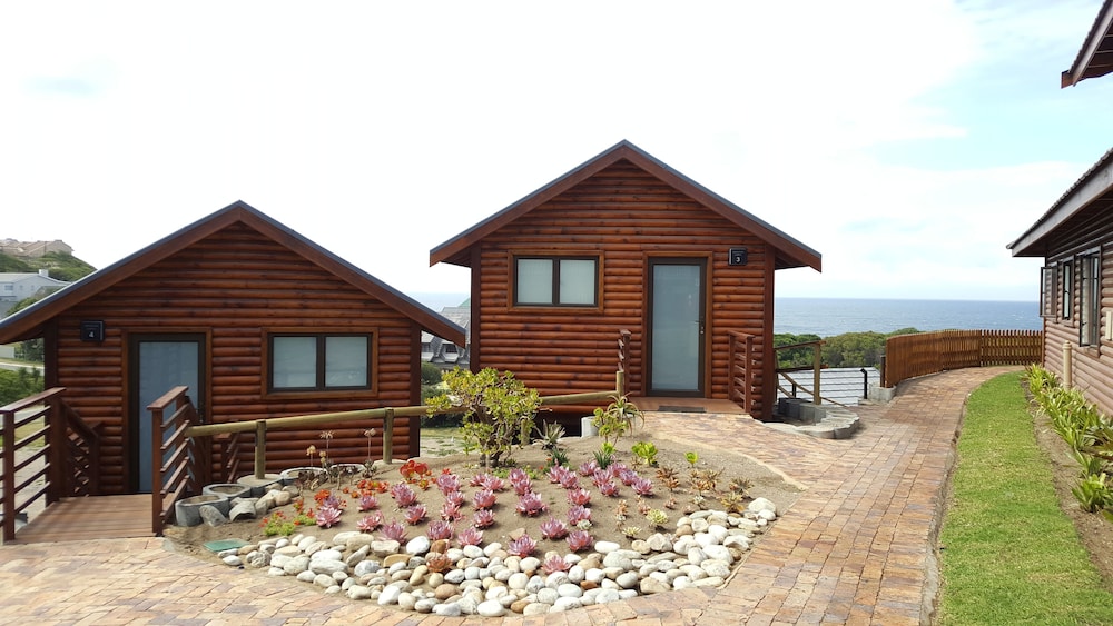 Brenton On Sea Cottages