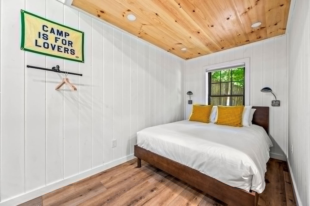 Group Getaway Modern Cabins Sleep 16 Gatlinburg