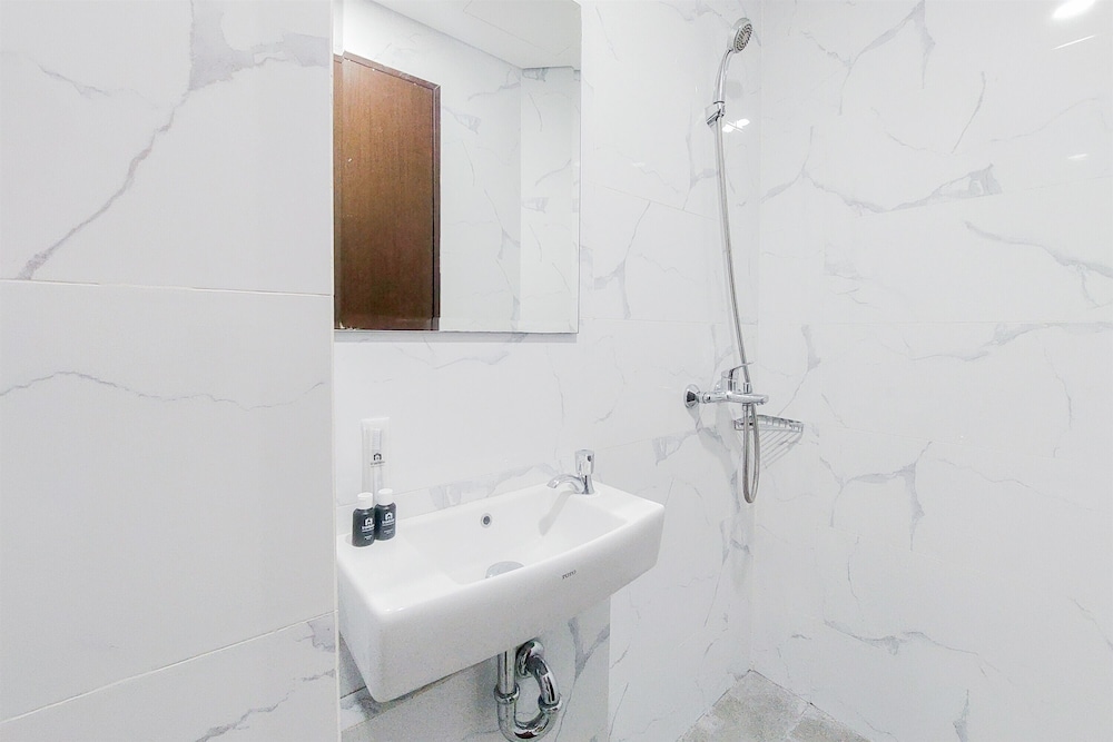 Cozy Living And Nice Studio At Pacific Garden Alam Sutera Apartment