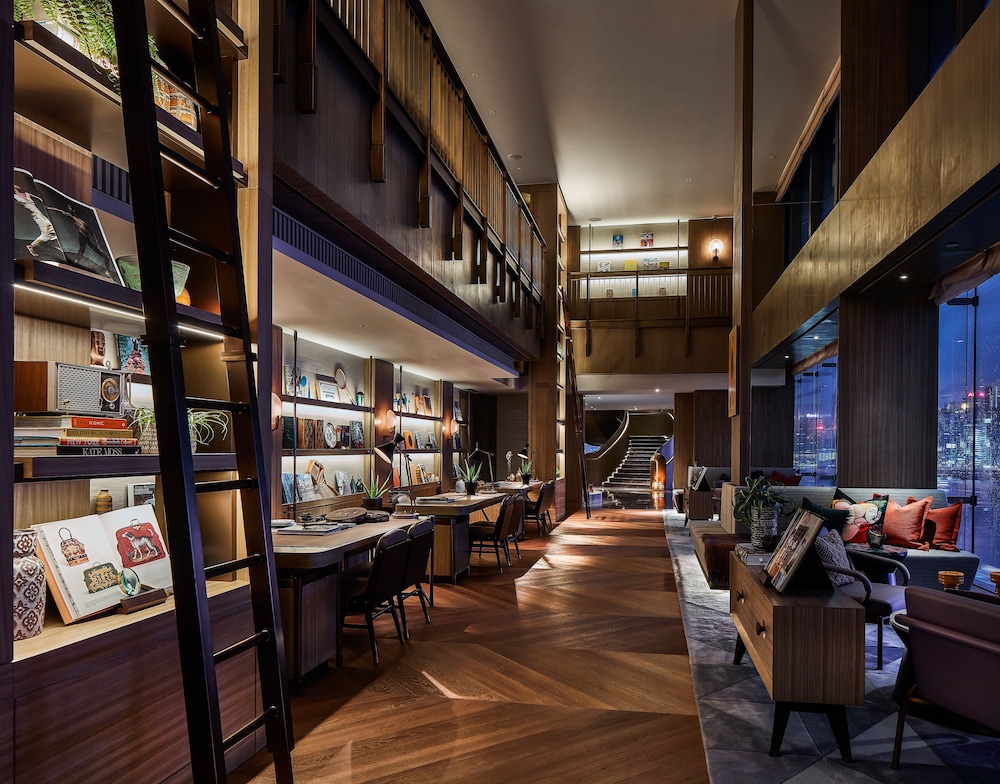 Hotel K11 Artus - Image 1