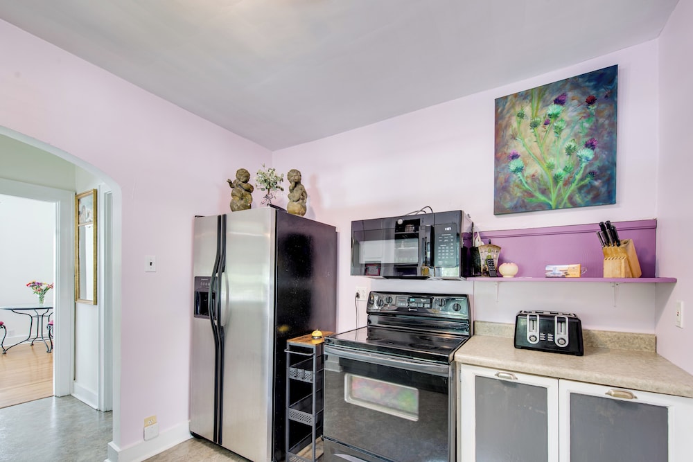 Bourbon Trail Fun: Dtwn Lebanon Home w/ Game Room