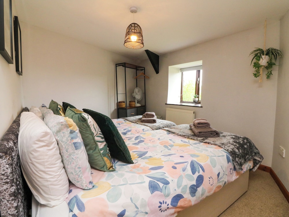 Horseshoe Cottage