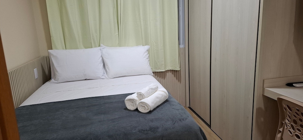 Condo. w/ Pool and Gym 70 m From the Beach - SMA
