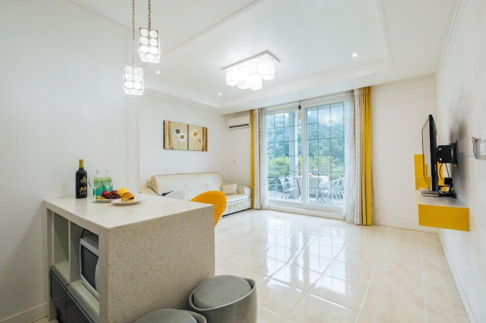 hotel room