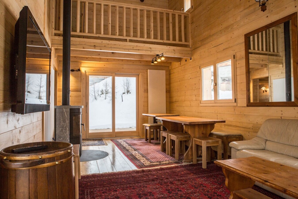 Chalet Rosaline 12 Person Beautiful Property