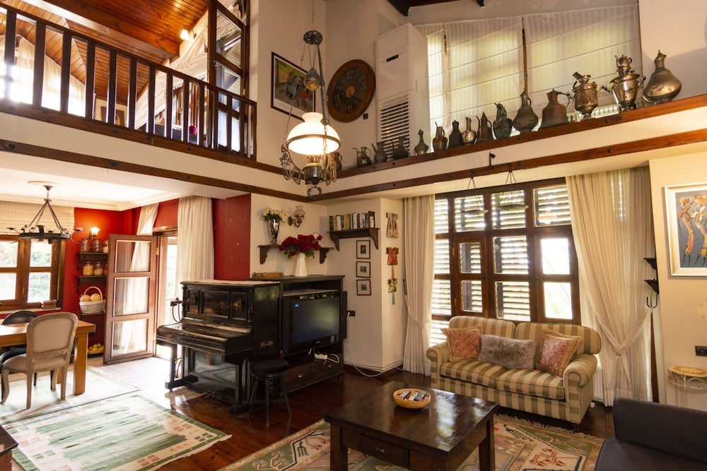 Private Pool Villa Near Kartepe in Sapanca view 5