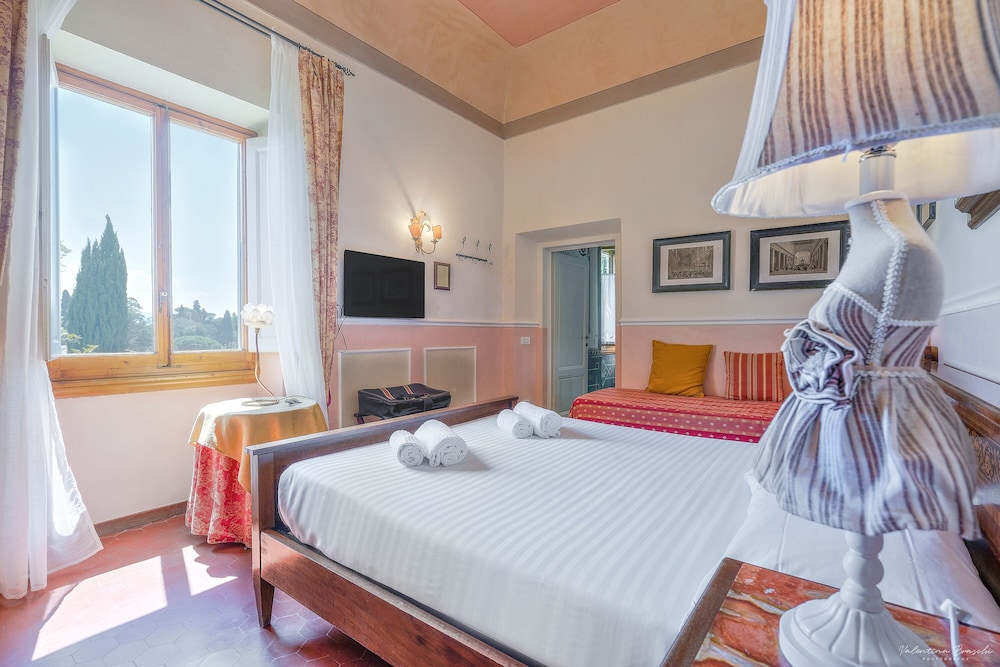 Ape Rosa Relais