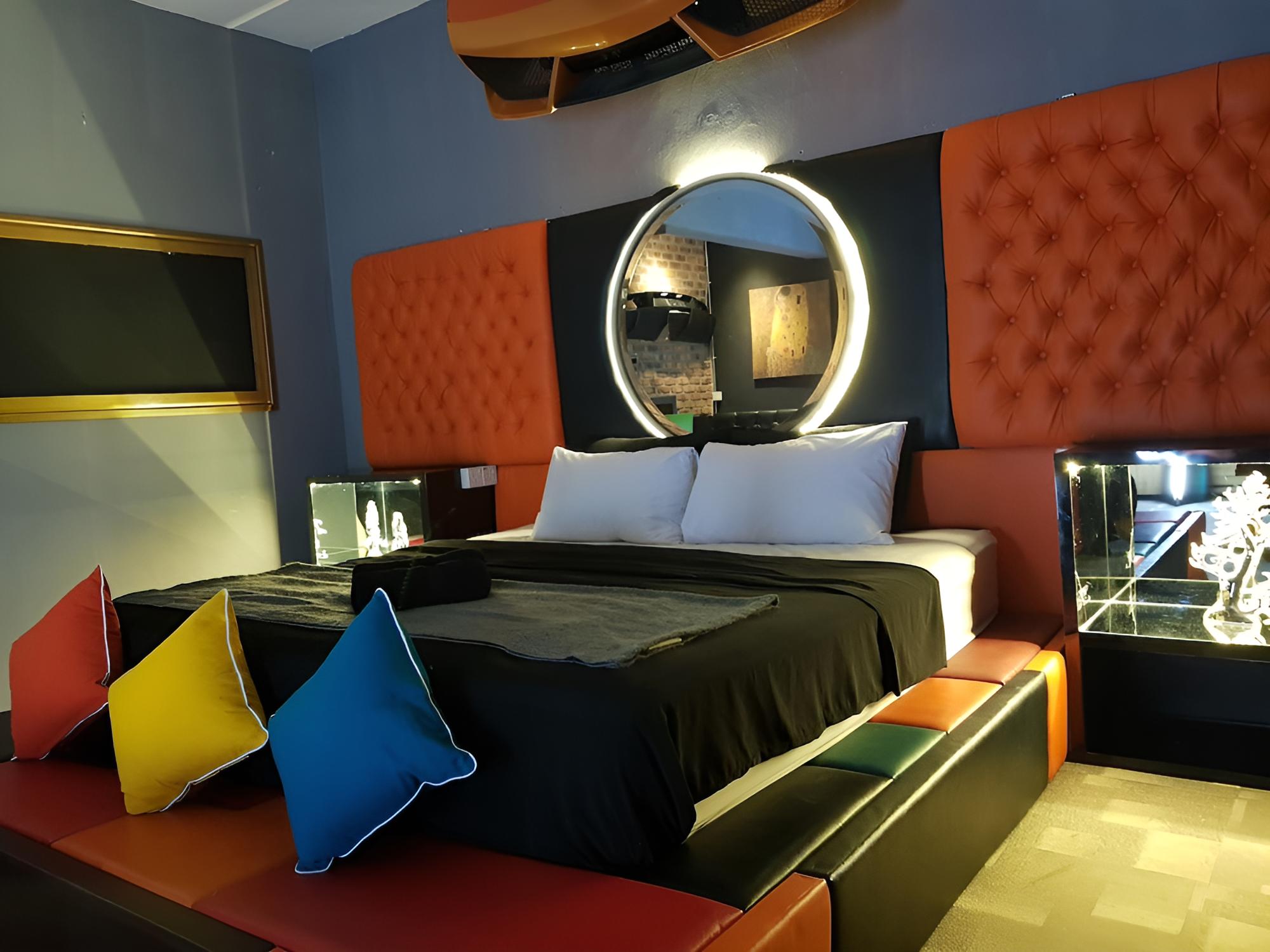 Bunker Hotel & Restaurant