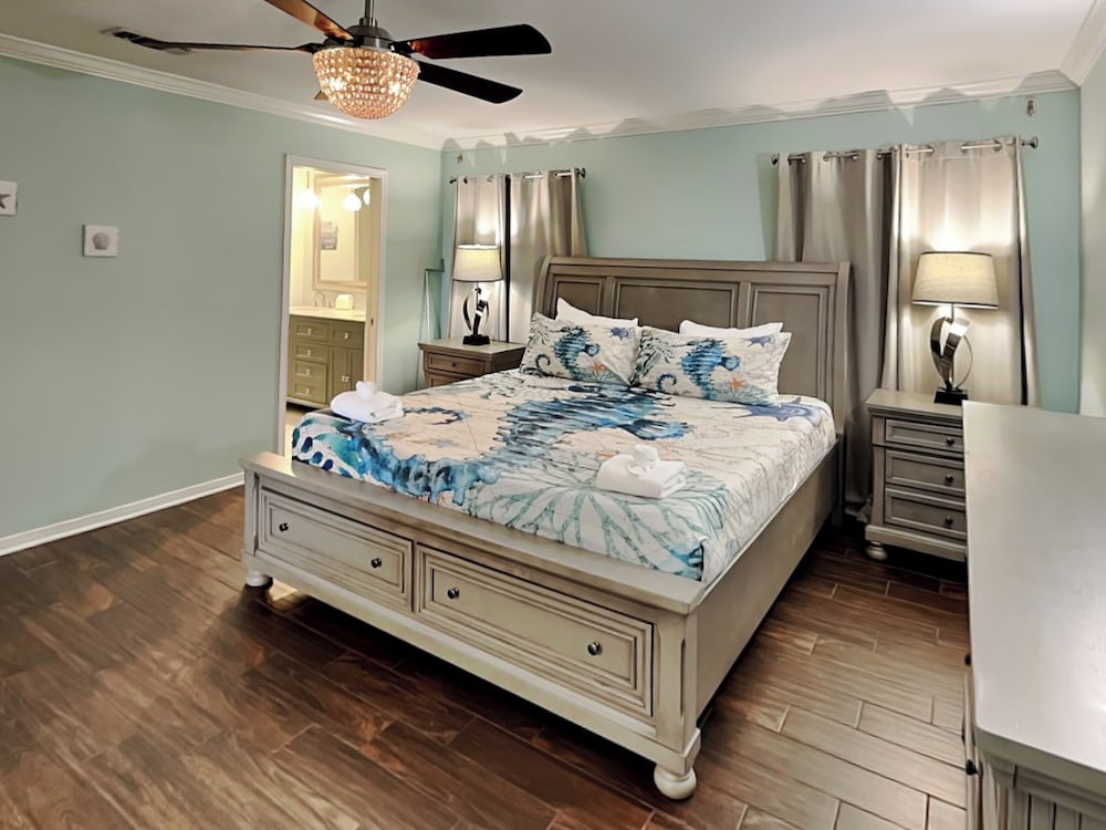 Harbor View Breeze by Ryson Vacation Rentals