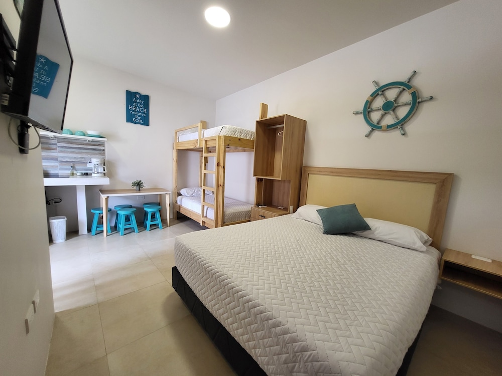 SUIT BRISAMAR SANTA MARIANITA BeachManta