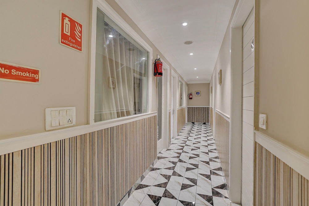 Fabhotel Palm Green