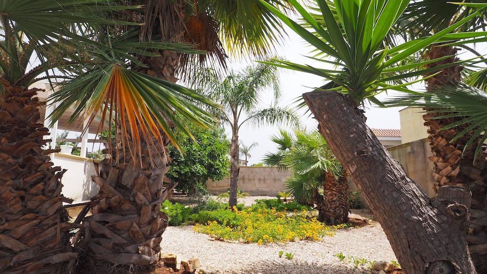 Villa Bellavista 8 Guests 3 Bedrooms by the sea