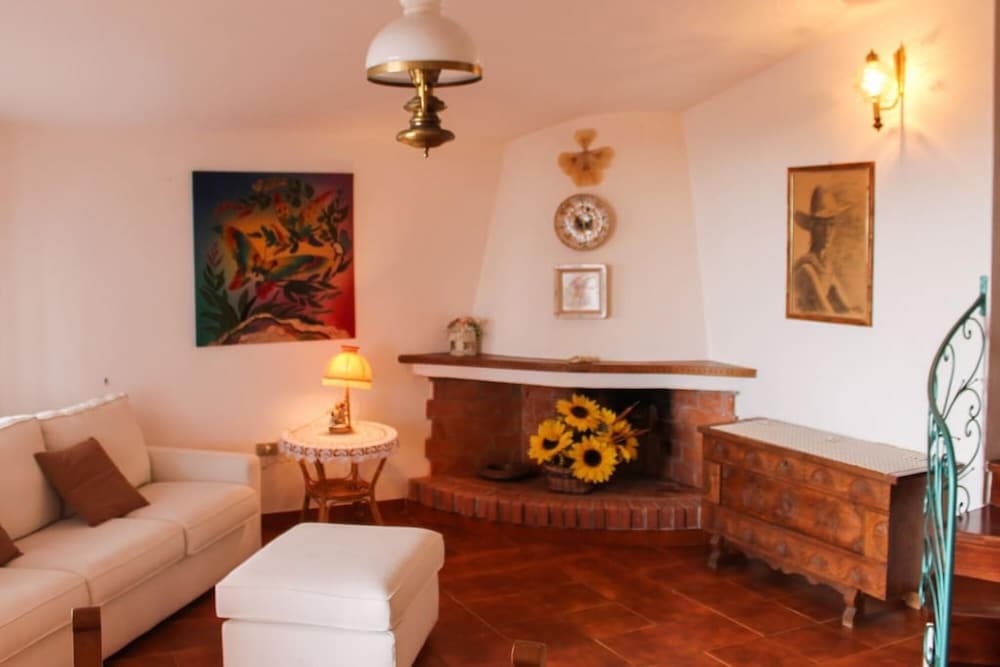 Welcomely - Villa Valeria view 5