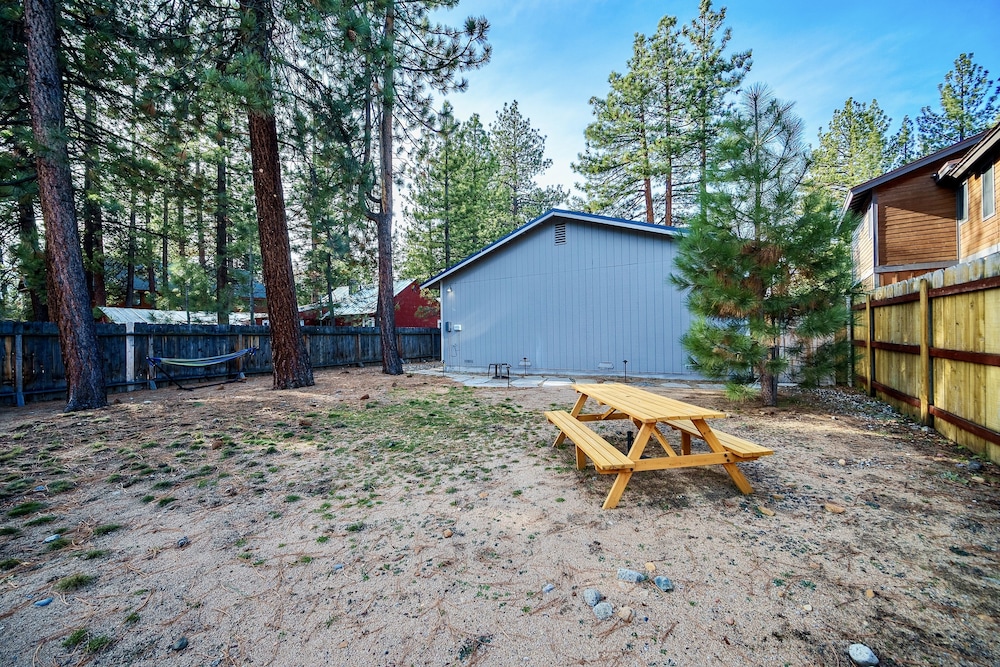 The Azure Tahoe Cabin 3 Bedroom Home