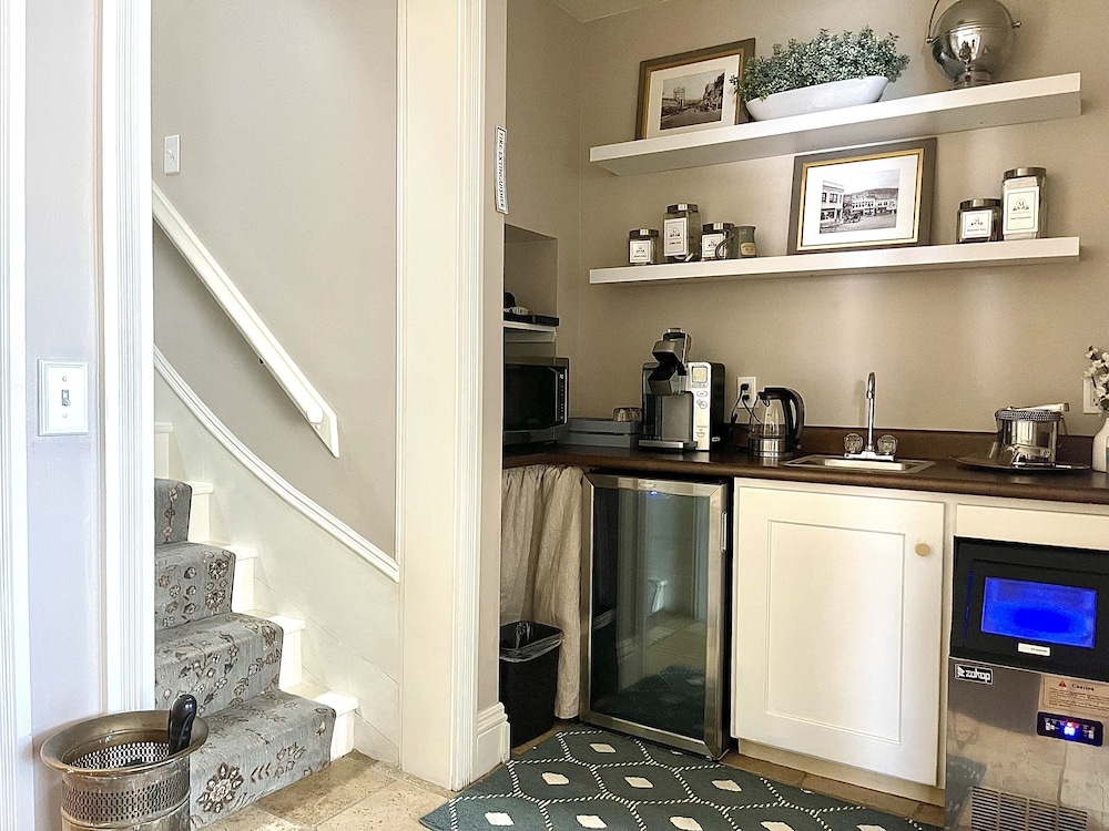 Ashland Vacations - McCall House Boutique Inn - Property Image 27