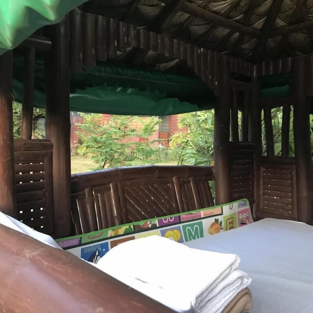 Eljoy's Forest Resort