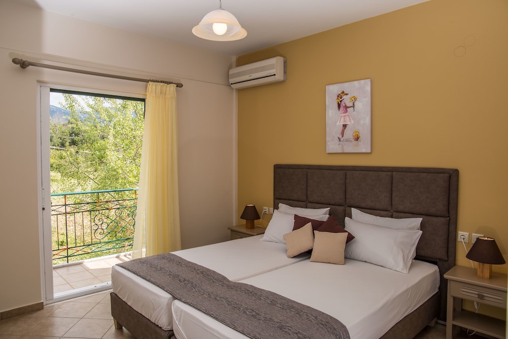 Dina Apartments