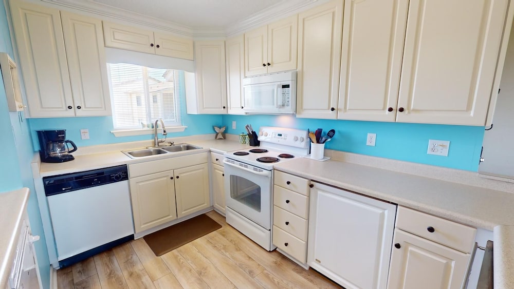 Lighthouse Point 2 by Tybee Vacation Rentals