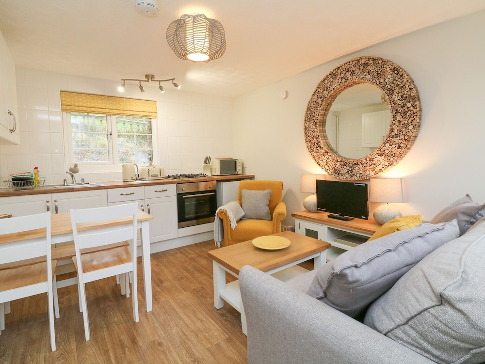 Ilfracombe Vacations - Swallow Cottage - Property Image 6