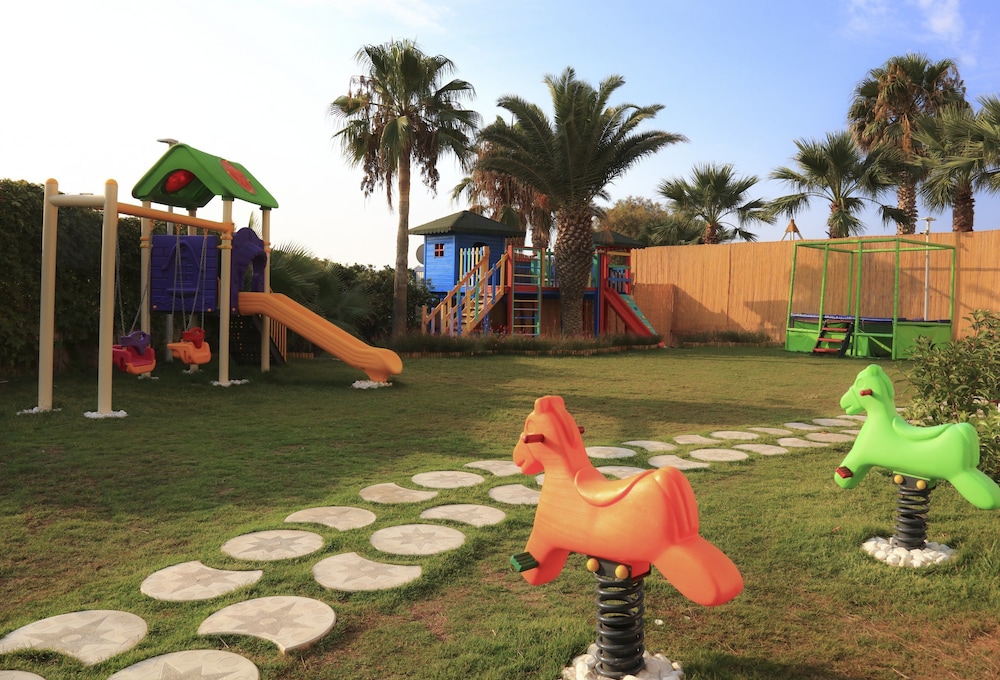 Design Plus Seya Beach Otel - Image 60