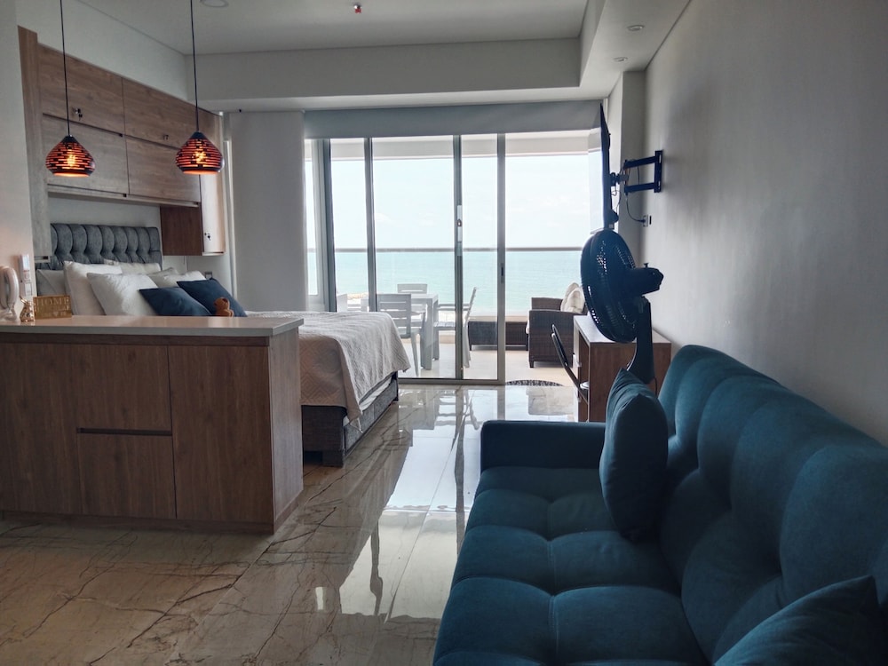 Cartagena Beach Resort 1102