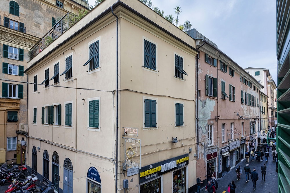 Charming Family Apartment by Wonderful Italy view 3
