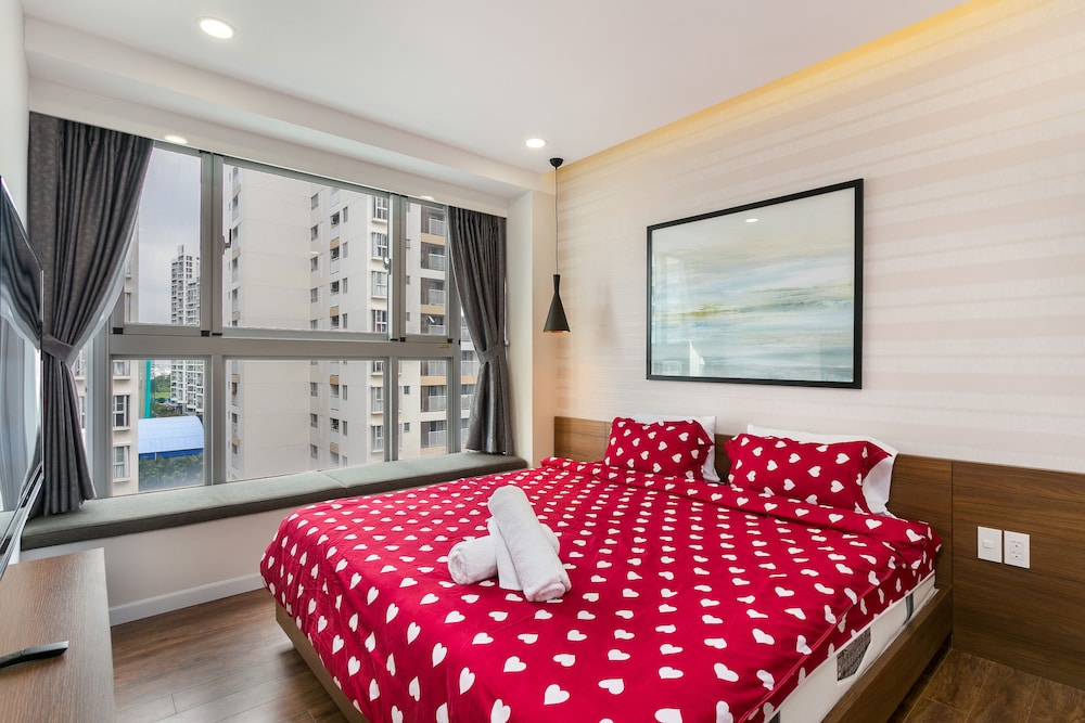 Jennifer Apartment Luxury 2BR SW Pool
