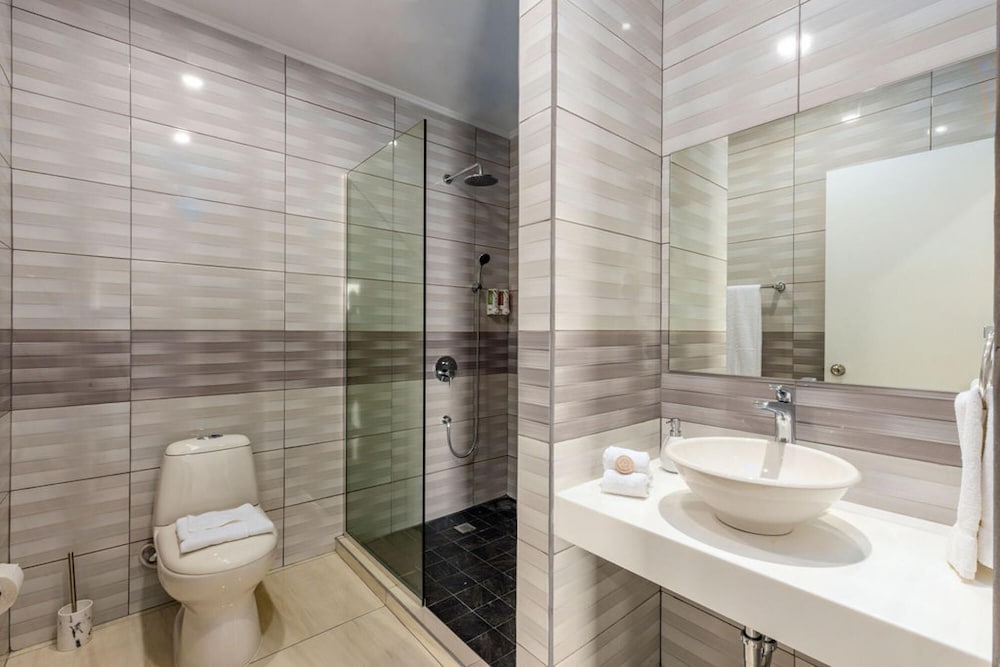 NEW 3BR 3BA Villa w Modern Decor and Private Pool