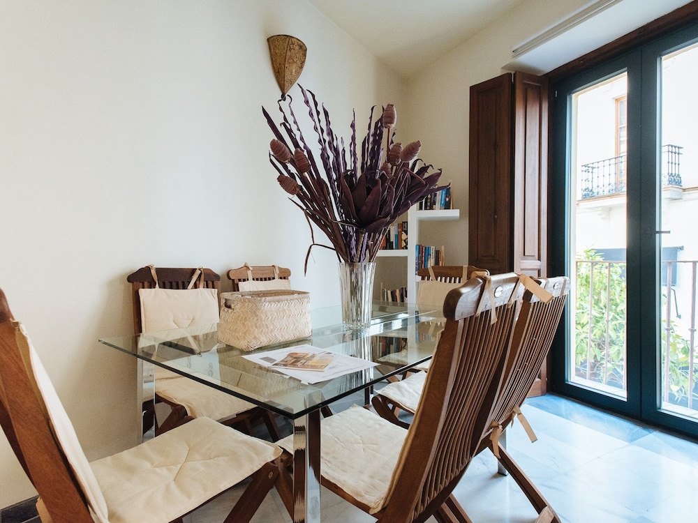 Boutike Apartments