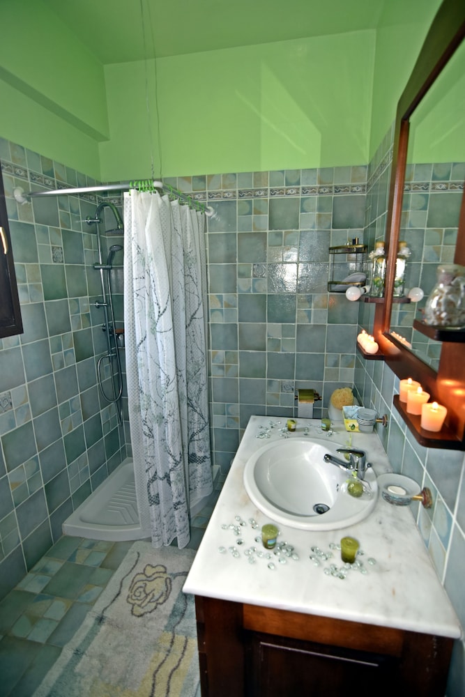 Photo 35