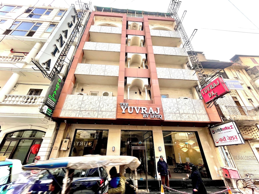 The Yuvraj By LIVIQ
