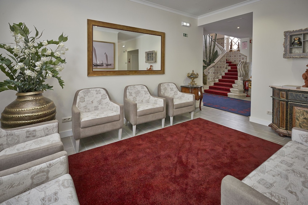 Welcome In - Suites & Hostel