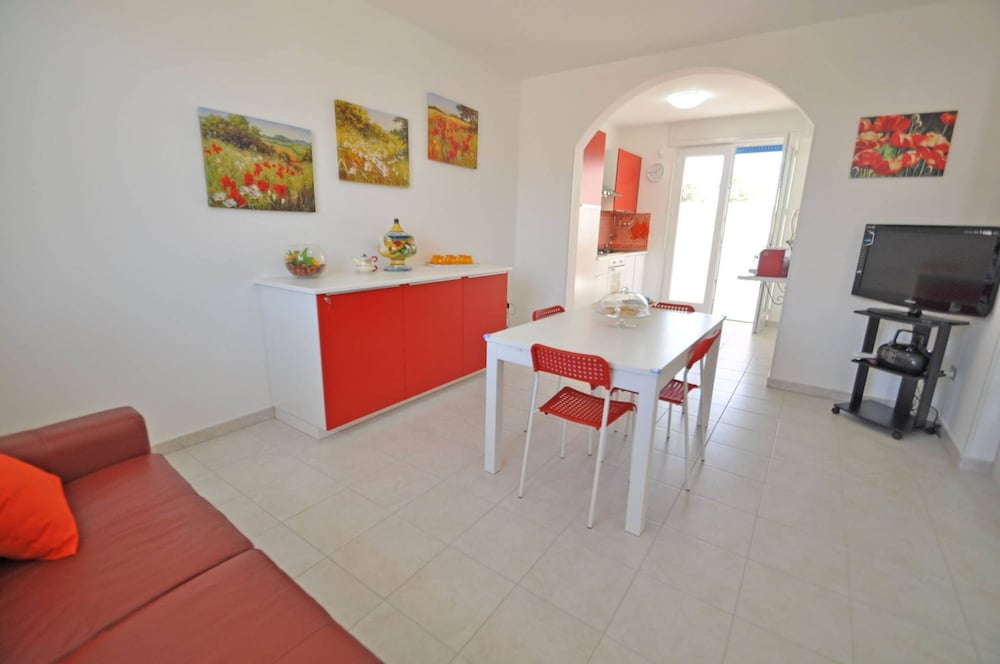 Villa Sacher Sleeps 12 Just 100 Metres From the sea