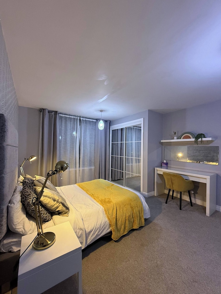 2bed Flat 5 Mins From New Street Free Parking