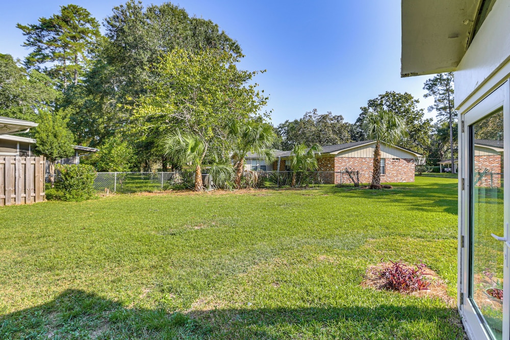 2 Mi to Fsu: Unique Home w/ Patio & Spacious Yard