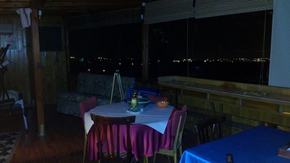 Hotel Villa Aresco - Image 1