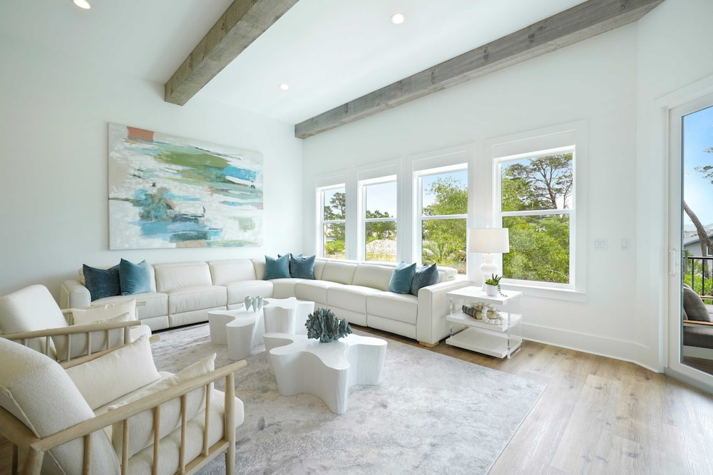 Sleeps 39 2 Luxe Homes w/ Free Golf Cart, Private Pool+spa 3 Blocks to Beach