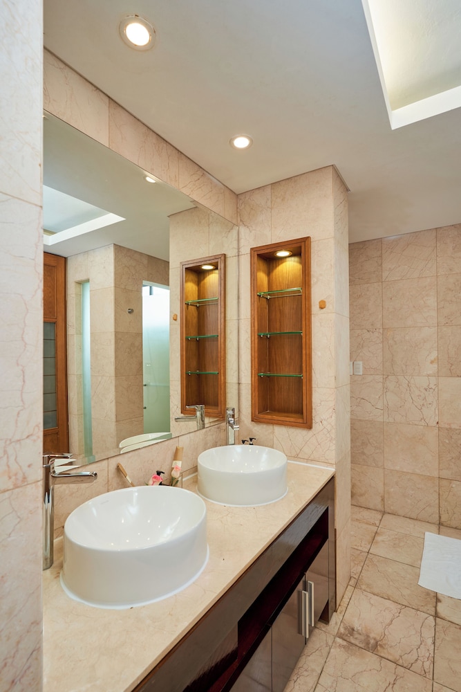 Ocean Luxury Villas Danang