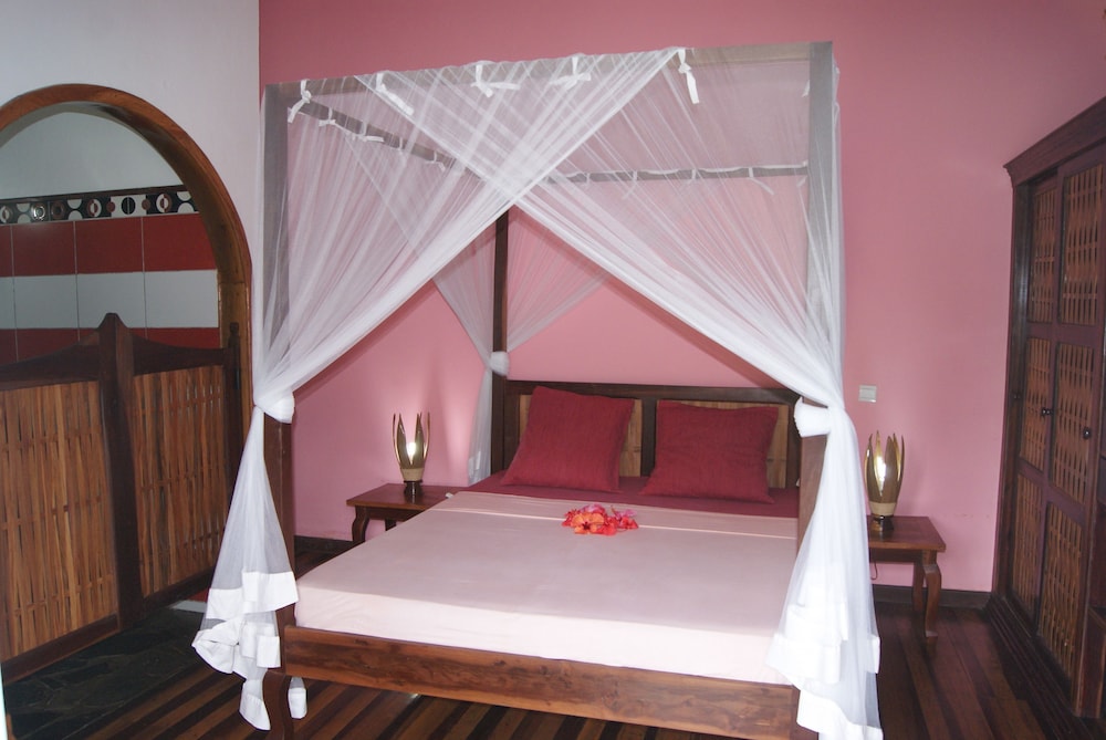 La Petite Perle view 4