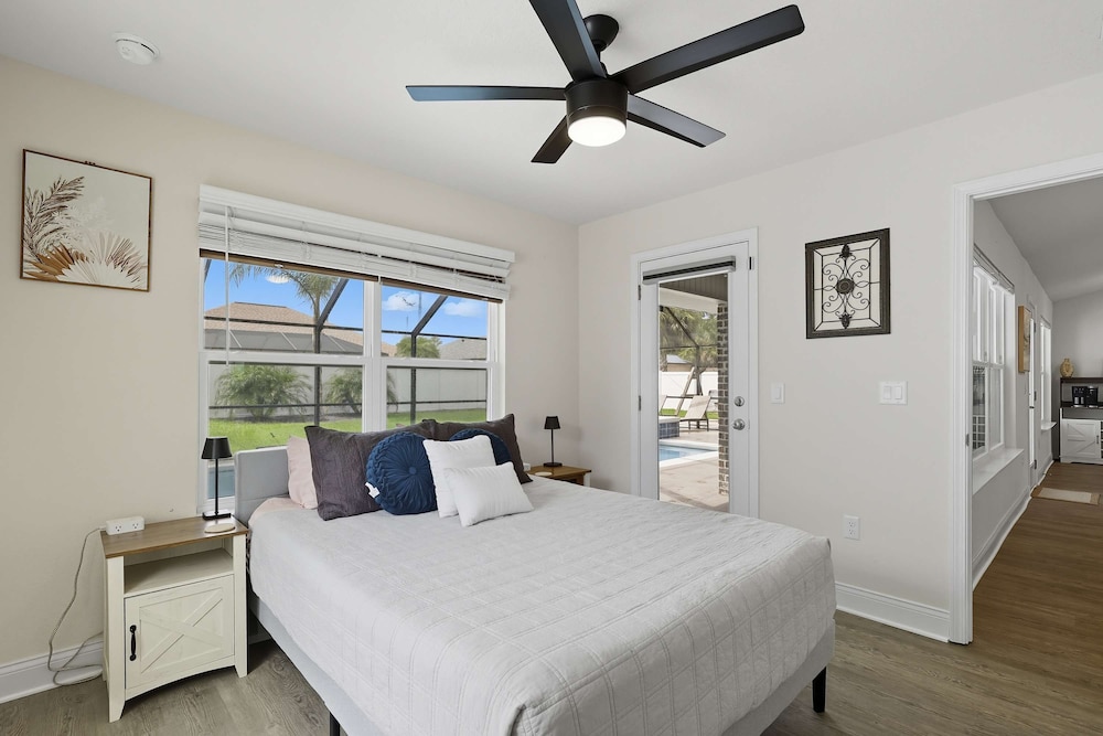 Modern 4BR Retreat Near Beach Heated Pool