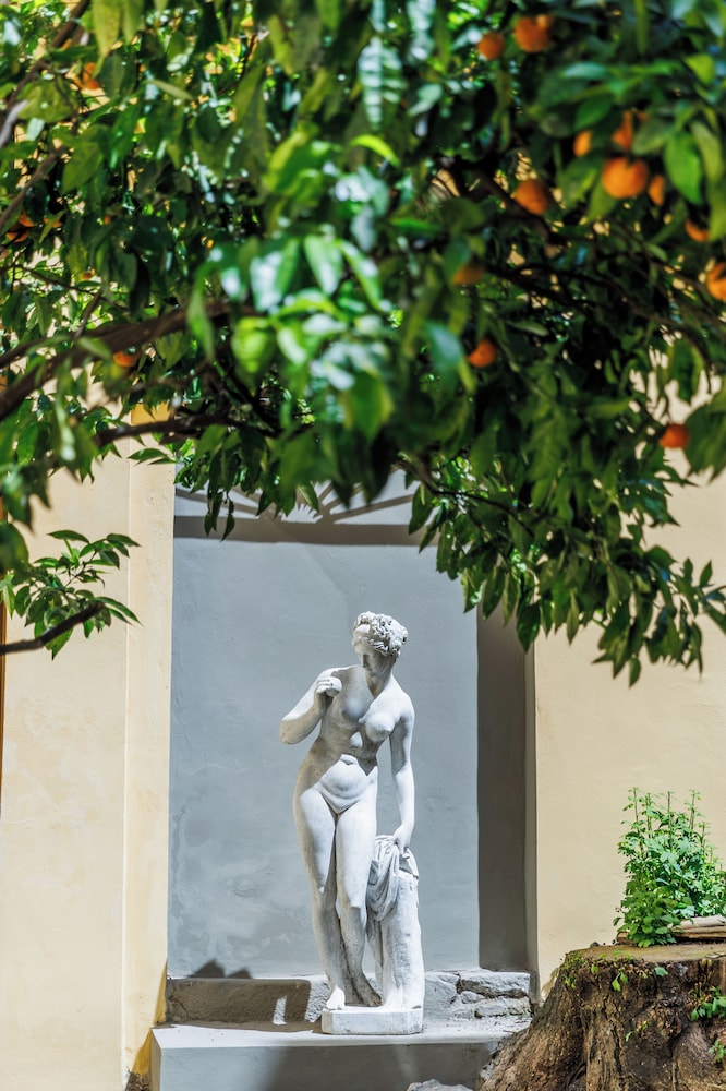 PALAZZO DELLA BIANCA- Royal Experience