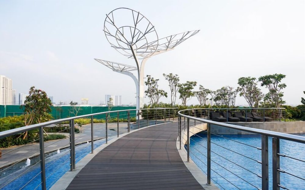 Spacious Studio Apartment West Vista Near Rawa Buaya Station