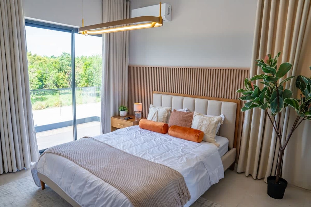 Ziba B06 NOK Classy 3BR Villa by Vistacana Rentals
