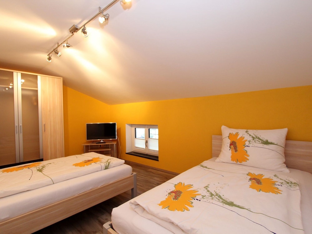 Spacious Chalet near Ski Area in Itter view 3