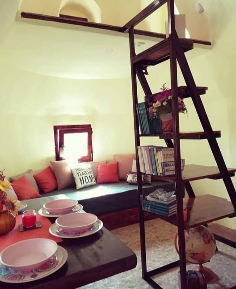 Immaculate 2-bed Cottage Near Krka Waterfalls view 2